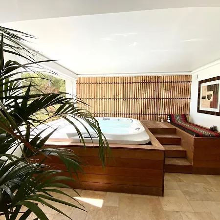 Villa Mas Des Iles D'or - Vue Unique, Piscine Chauffee, Jacuzzi, Tennis Hyeres