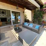 Mas Des Iles D'or - Vue Unique, Piscine Chauffee, Jacuzzi, Tennis * Hyeres