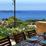 Villa Mas Des Iles D'or - Vue Unique, Piscine Chauffee, Jacuzzi, Tennis Hyeres