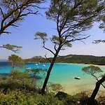 Mas Des Iles D'or - Vue Unique, Piscine Chauffee, Jacuzzi, Tennis * Hyeres