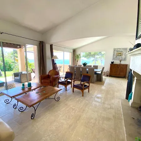 Mas Des îles D'or - Vue Unique, Piscine Chauffée, Jacuzzi, Tennis Villa