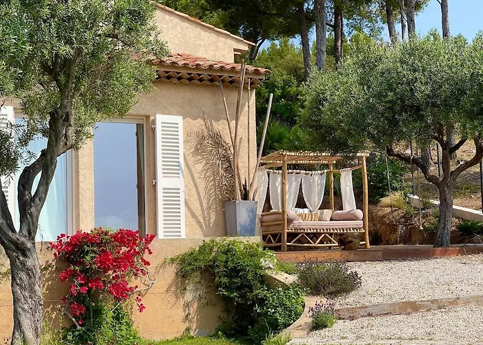 Mas Des îles D'or - Vue Unique, Piscine Chauffée, Jacuzzi, Tennis Villa *