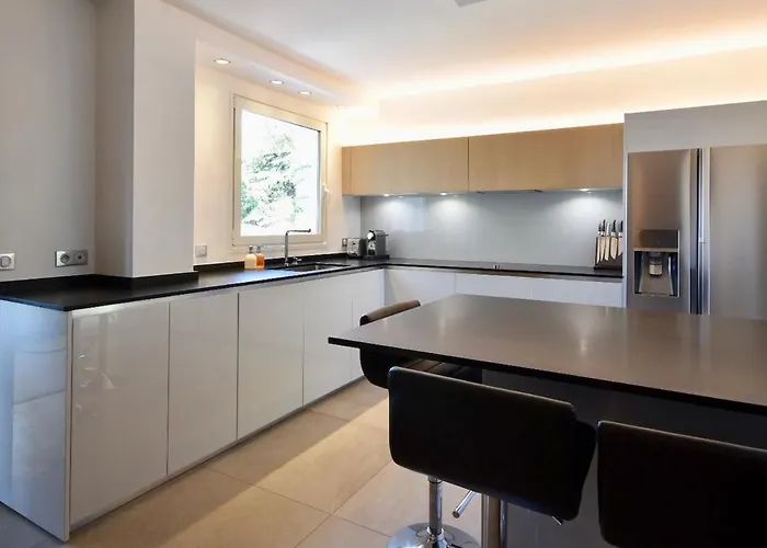 Villa Mas Des îles D'or - Vue Unique, Piscine Chauffée, Jacuzzi, Tennis