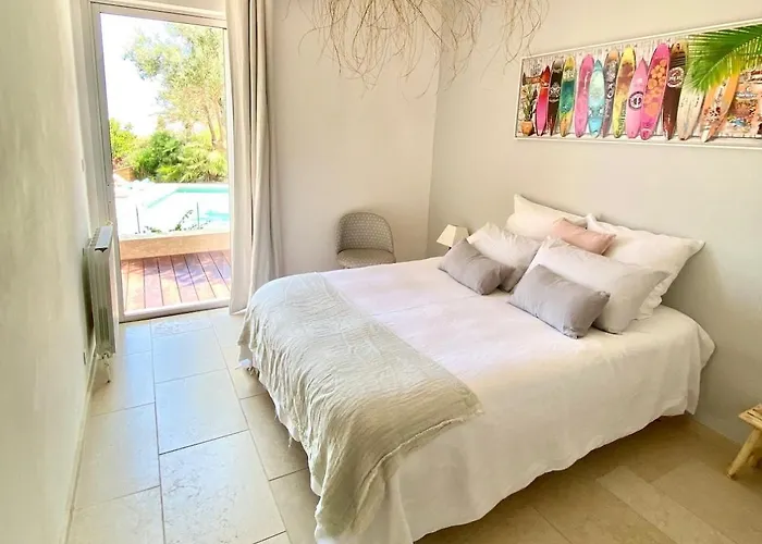 Mas Des îles D'or - Vue Unique, Piscine Chauffée, Jacuzzi, Tennis Villa *