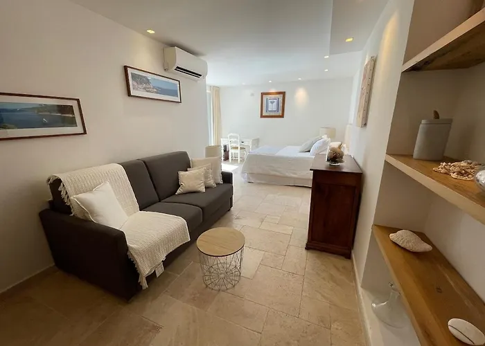 Mas Des îles D'or - Vue Unique, Piscine Chauffée, Jacuzzi, Tennis Hyères